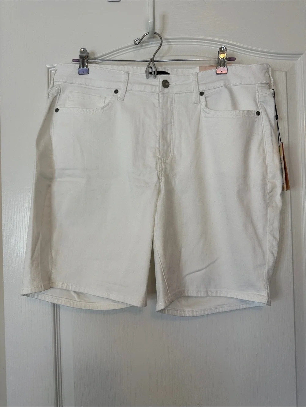 NYDJ Ella Shorts with Side Slits Optic White Size 14W
